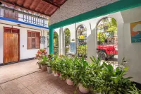 Hotel Naxhiely - 2-Star