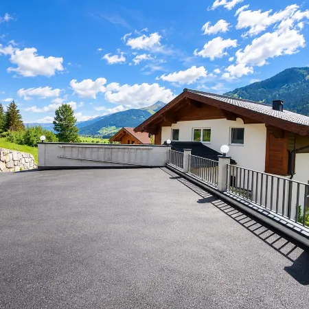 Chalet in Mittersill Near Ski Lift