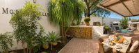 Montebello Guesthouse - Hot Tub