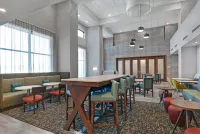 Hampton Inn & Suites by Hilton Middleburg - parking