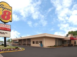 Econo Lodge Hotel