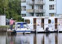 Havel Cruiser - Hausboot-Floß-Vermietung