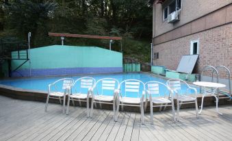 Yangju Sky Palace Gaemyung Pension