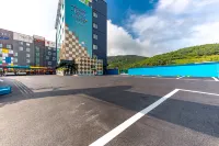 사천(삼천포) HOTEL 소풍(PICNIC) - 주차장