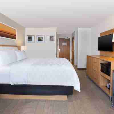 Holiday Inn Morgantown - University Area Rooms