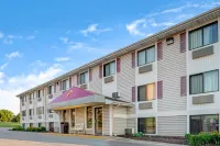 Super 8 by Wyndham Omaha I-80 West Hotels in Omaha