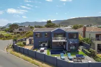 The Whale's Tale Guesthouse Hotels in Westcliff