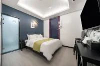MUSE HOTEL - Bars