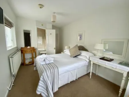 Home Farm Hotel