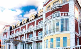 Grand Palace Hotel