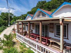 Yangsan (Baenaegol) ModooModoo Pension