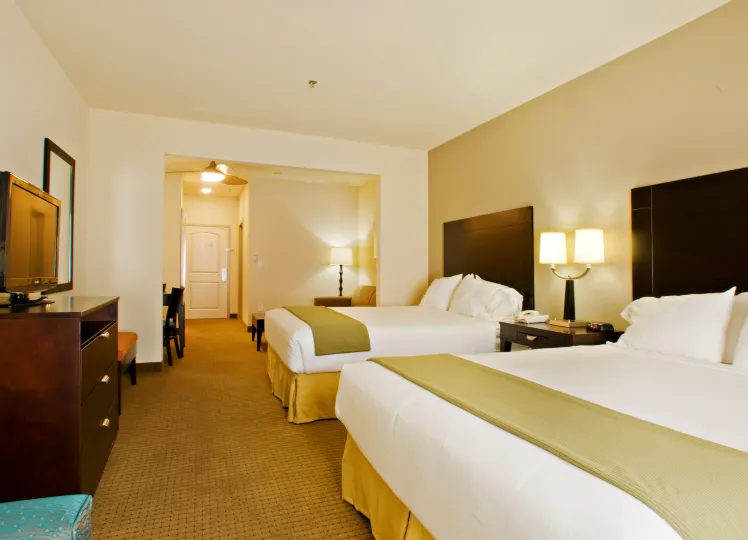 Holiday Inn Express & Suites Shamrock North