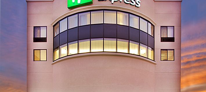 Holiday Inn Express WATERLOO-CEDAR FALLS by IHG Отели в г. Ватерлоо