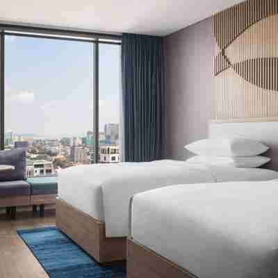 Courtyard by Marriott Phnom Penh Rooms