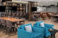 Holiday Inn 哈斯布魯克閣，梅多蘭茲 - 酒吧