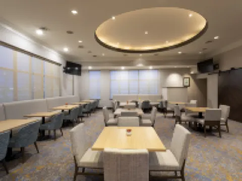Holiday Inn & Suites MAPLE GROVE NW MPLS-ARBOR LKS by IHG Hotels in Maple Grove