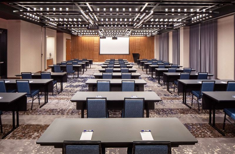 Hampton Inn by Hilton Boston Seaport District photo 5