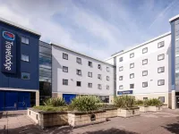 Travelodge London Kew Bridge Hotel فنادق في برينتفورد