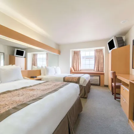 Microtel Inn & Suites by Wyndham Altus Отели в г. Алтус