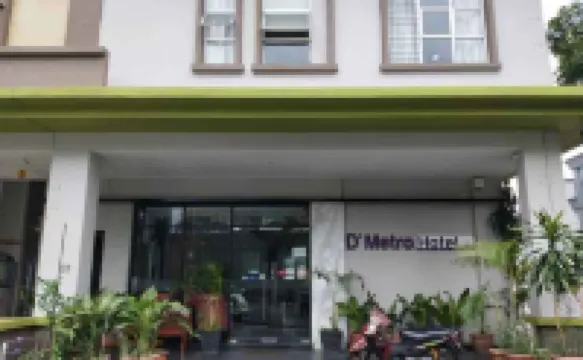 D'Metro Hotel Hotels near CIAST (PUSAT LATIHAN PENGAJAR DAN KEMAHIRAN LANJUTAN)