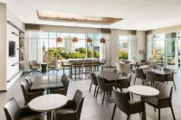 AC Hotel Raleigh Downtown - Breakfast