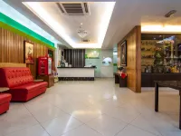 Green Hotel - 2-Star