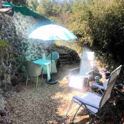 Ecolodges en Provence : Hébergements insolites Var en Provence (Yourte, Cabane, maison troglodyte) Hotel Exterior