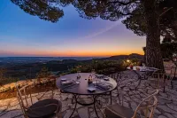 Garrigae Abbaye de Sainte Croix Hotels in Lambesc