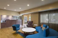 Fairfield Inn & Suites St. Petersburg Clearwater Hotel a Feather Sound