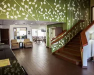 Garner Hotel Topeka West by IHG