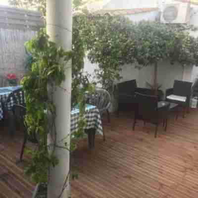 Hôtel le Castelet Hotel Exterior