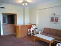 Everly Serviced Apartment Hotels in Tanjung Kling