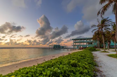 H78 Veli Hotel dekat Hukuru Miskiy