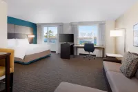 Residence Inn Boston Bridgewater 雷納姆住宿飯店