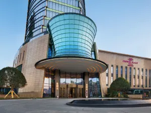 Xiangxi Crown International Hotel
