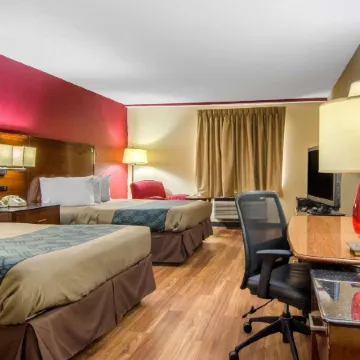 Travelodge by Wyndham Forsyth