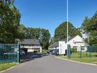 Campanile Orleans Sud - la Source - parkir