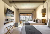Caribbean Paradise Hotel & Spa - 5th Avenue