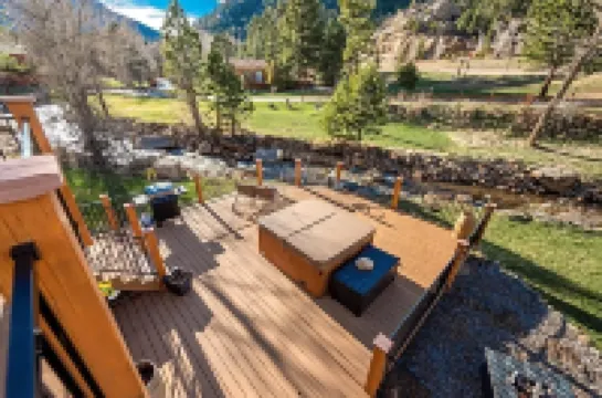 福爾裏弗四季酒店