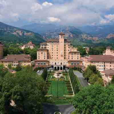 The Broadmoor Hotel Exterior