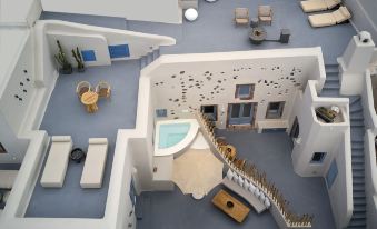 Luna Santorini Suites