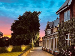 Nuthurst Grange Country House Hotel & Restaurant