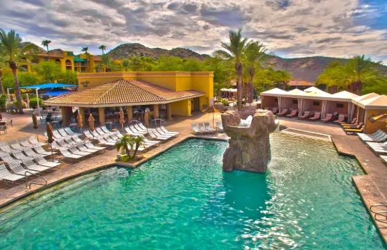 鳳凰城希爾頓塔帕蒂奧懸崖度假村