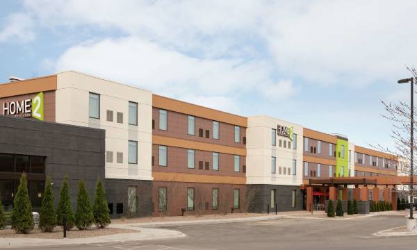 Home2 Suites by Hilton - Milwaukee Airport