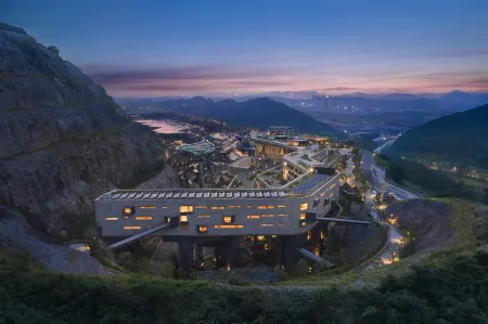 Banyan Tree Nanjing Garden Expo Отели рядом с достопримечательностью «Nanjing University of Science and Technology Zijin College»