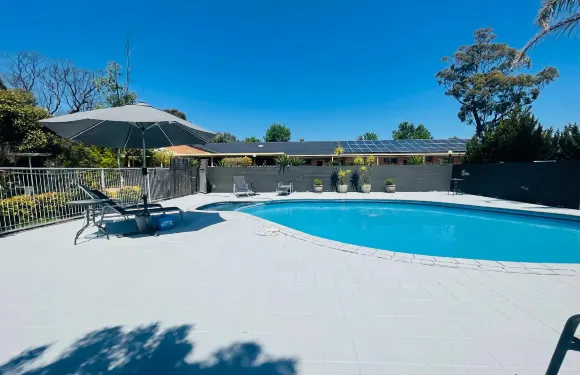 納甘比汽車旅館