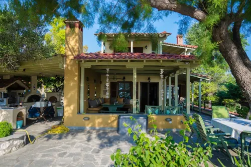 Kiparissi Villa Halkidiki