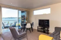 Edgewater Palms Apartments Hotel a Russell