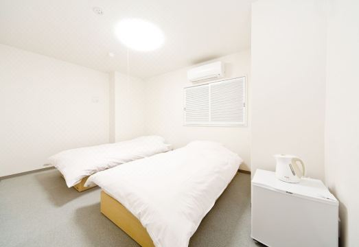 1. 비즈니스 호텔 ..