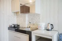 Modern Studio Apartment at Serpong Greenview BSD by Travelio Hotels in East Lengkong Gudang